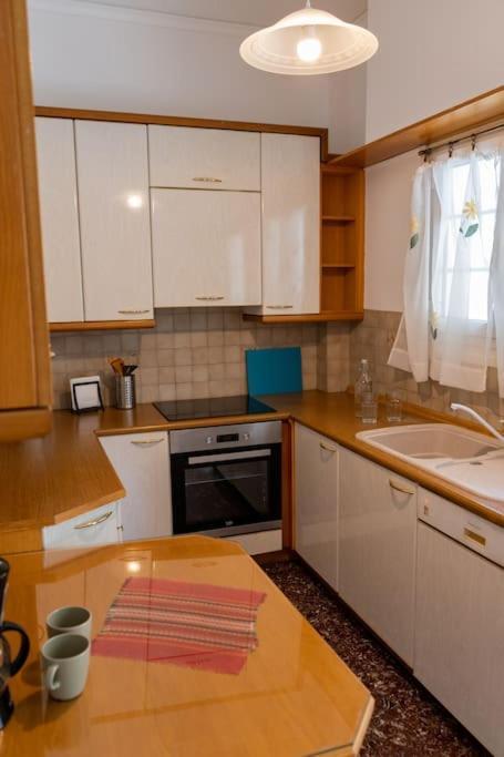 Saffron Apartment In Central Athens Ngoại thất bức ảnh