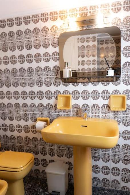 Saffron Apartment In Central Athens Ngoại thất bức ảnh